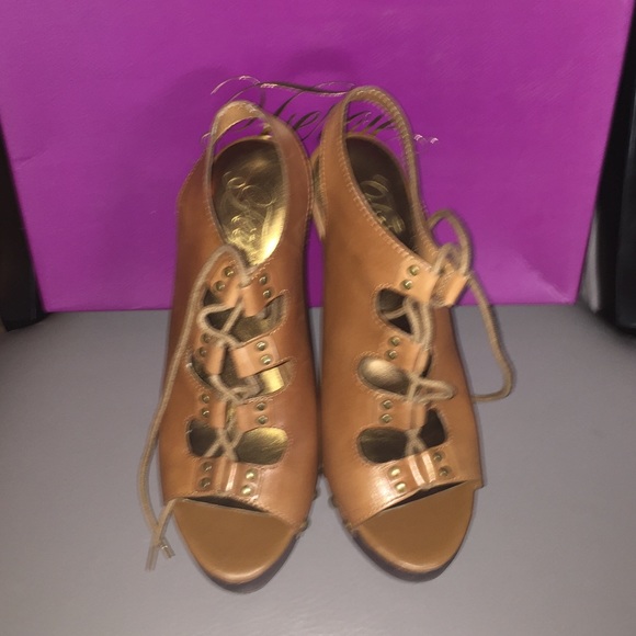 Fergie footwear cognac Sandals/Heels - Picture 4 of 8